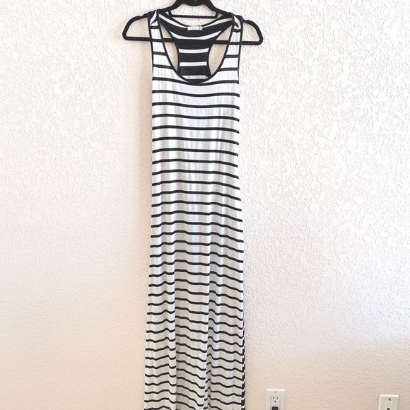 Stripe Maxi Dress - Picture 3 of 5